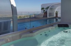 וילה AQUA בוטיק 12