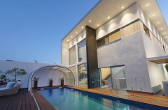 וילה AQUA בוטיק 77