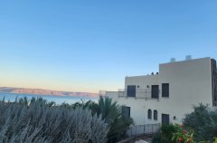 וילה מגדל 79